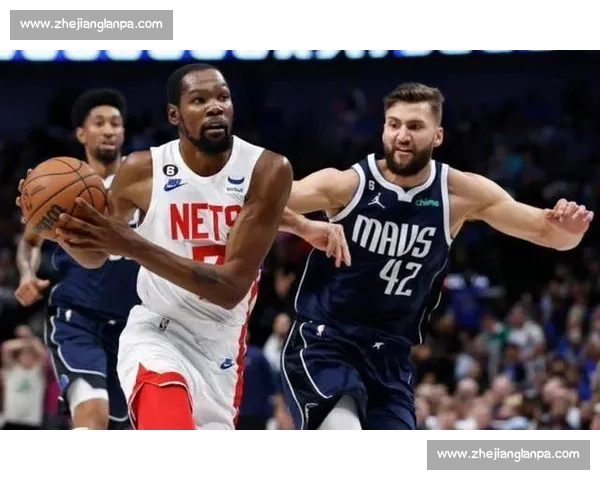 美国与特多足球对决精彩回顾 双方实力较量与比赛亮点分析